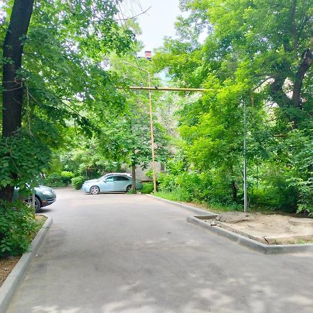 Квартира Рядом Арбата, Гоголя 92 Almaty Exteriér fotografie